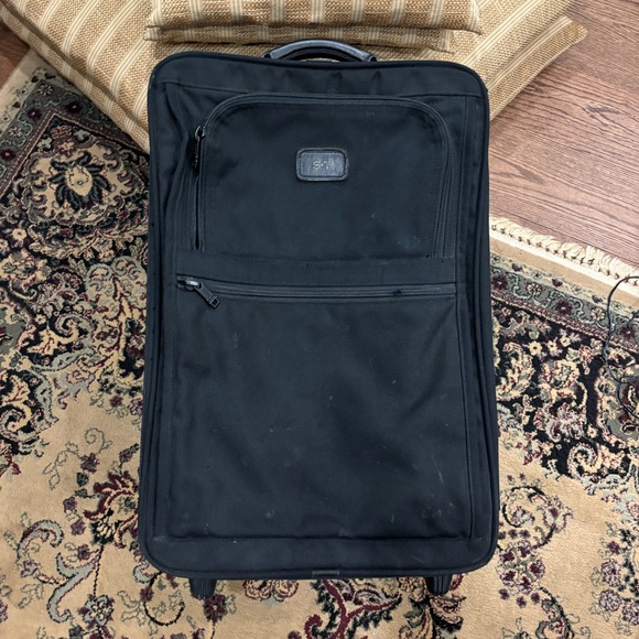 Tumi Carryon - Picture 7 of 12